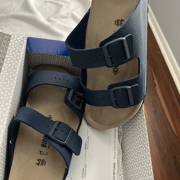 Birkenstock Men's Blue Textured Sandals - Picture 4 of 6